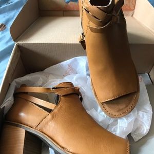 Leather Open Toe Boots - Rich Gold - Wide